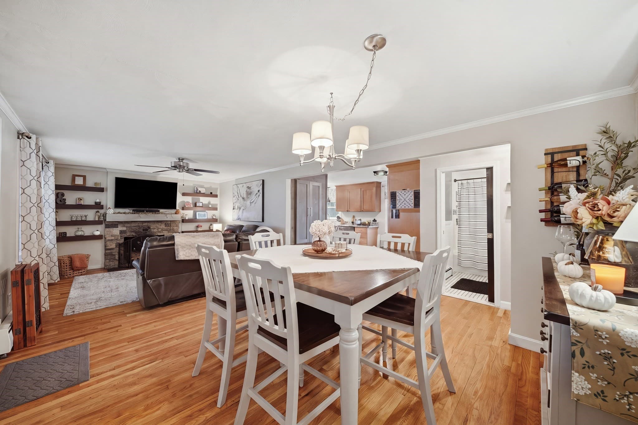Single Family Residence at 876 Chandler St, Tewksbury MA 01876, Tewksbury, photo 11 of 41