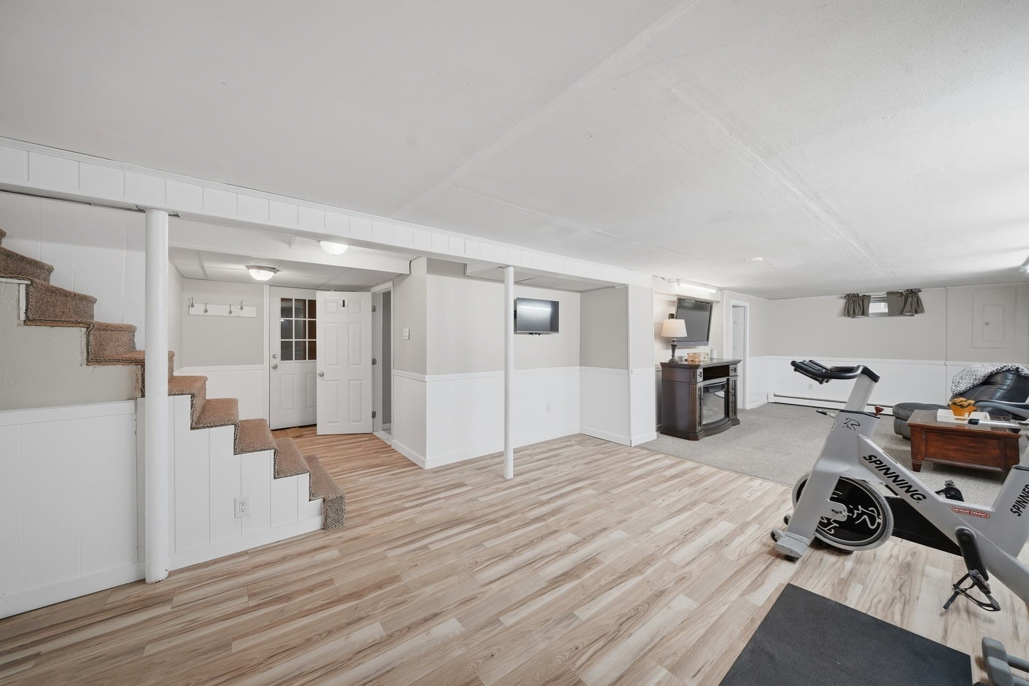 Single Family Residence at 876 Chandler St, Tewksbury MA 01876, Tewksbury, photo 25 of 41