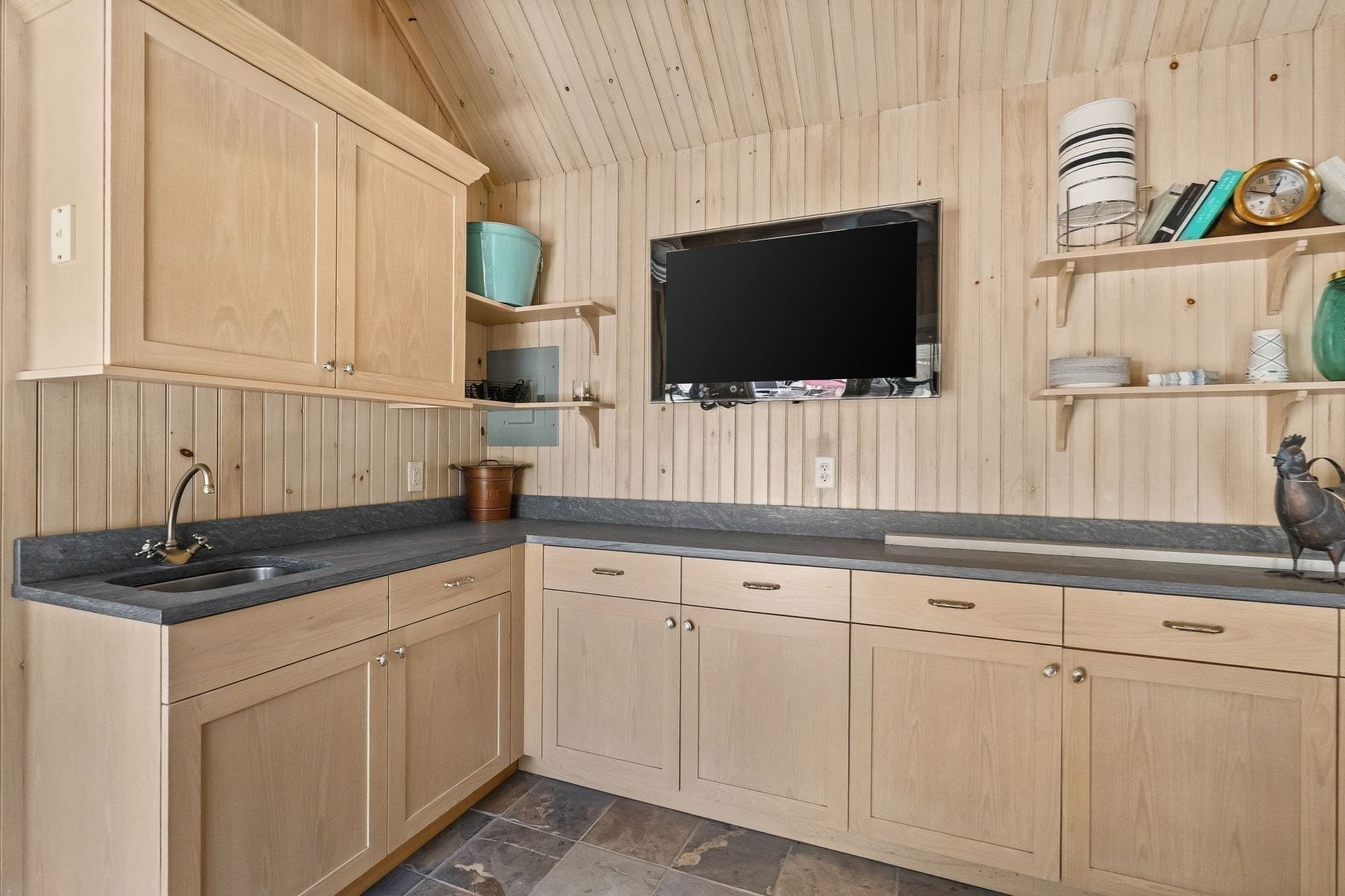 Single Family Residence at 35 Sullivan Way, Canton MA 02021, Canton, photo 31 of 42