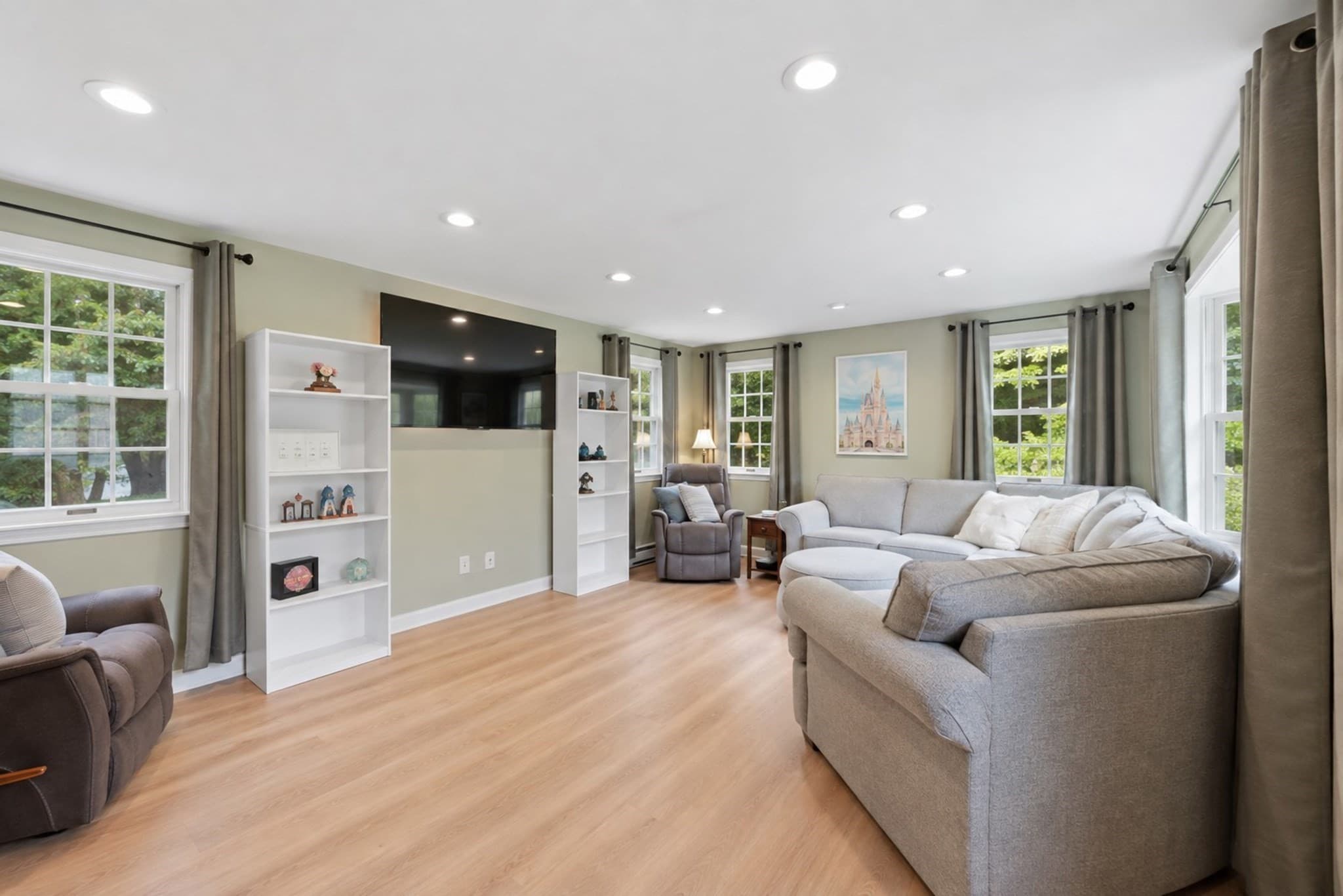 Single Family Residence at 107 Cedar St, Sturbridge MA 01518, Sturbridge, photo 11 of 40