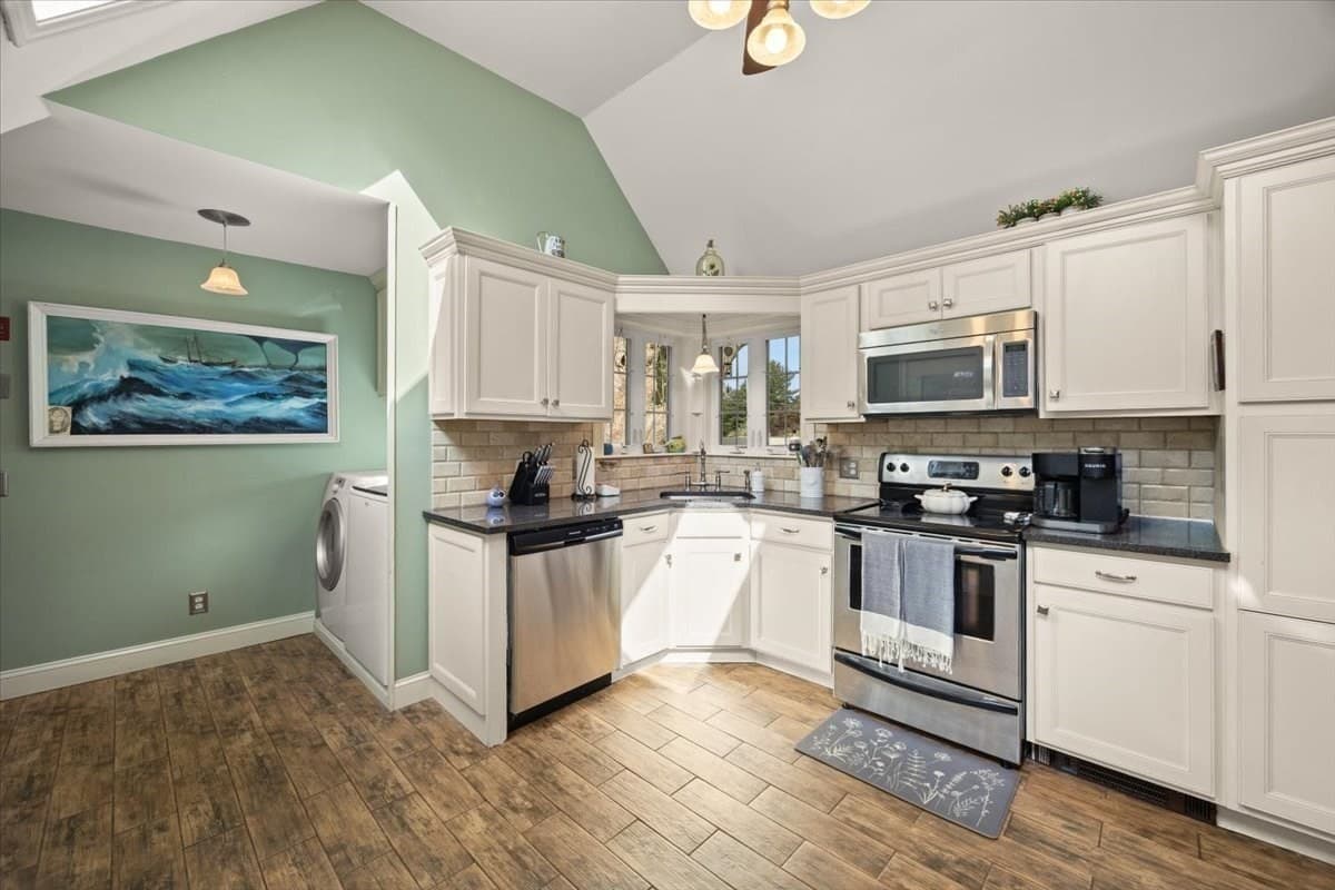 Single Family Residence at 421 North Main Street, Raynham MA 02767, Raynham, photo 15 of 34