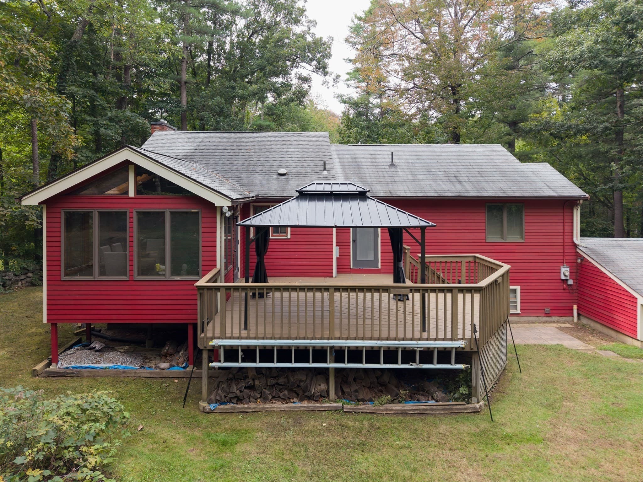 Single Family Residence at 14 Old Village Rd, Sturbridge MA 01566, Sturbridge, photo 6 of 40
