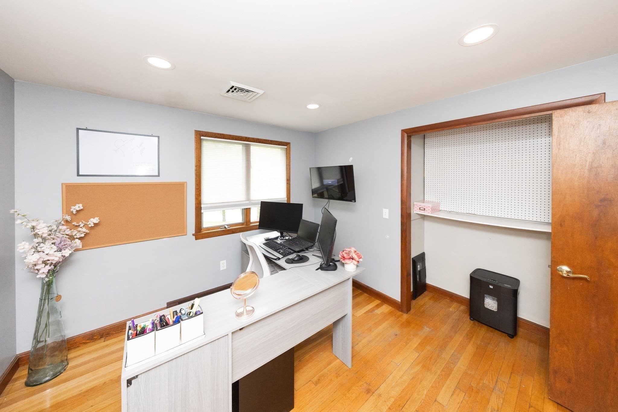 Single Family Residence at 14 Old Village Rd, Sturbridge MA 01566, Sturbridge, photo 20 of 40