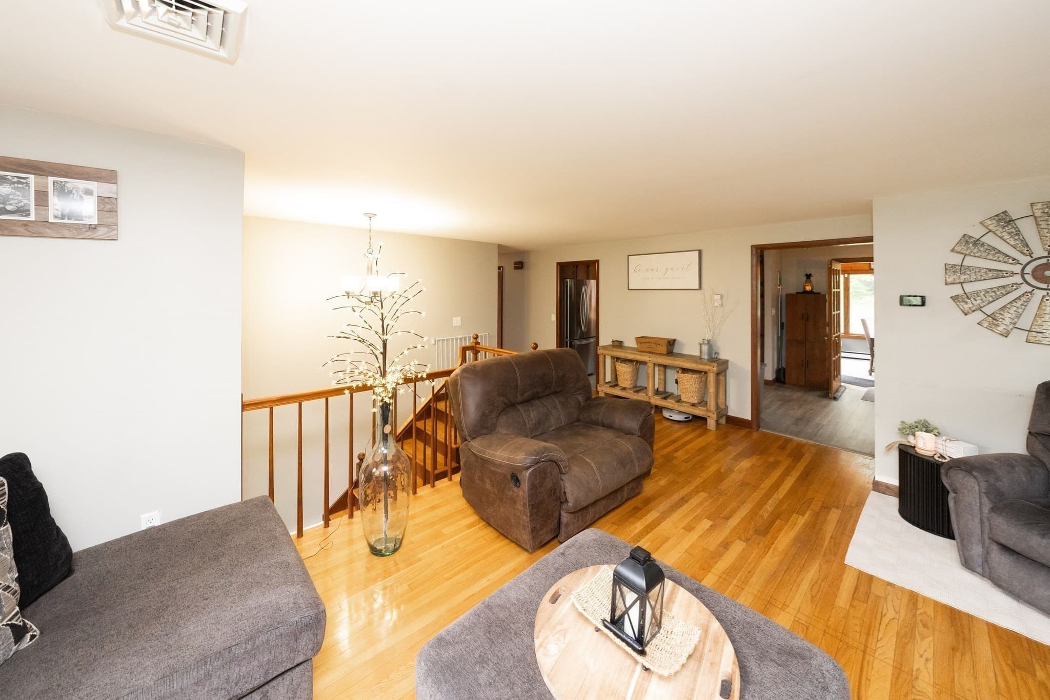 Single Family Residence at 14 Old Village Rd, Sturbridge MA 01566, Sturbridge, photo 15 of 40