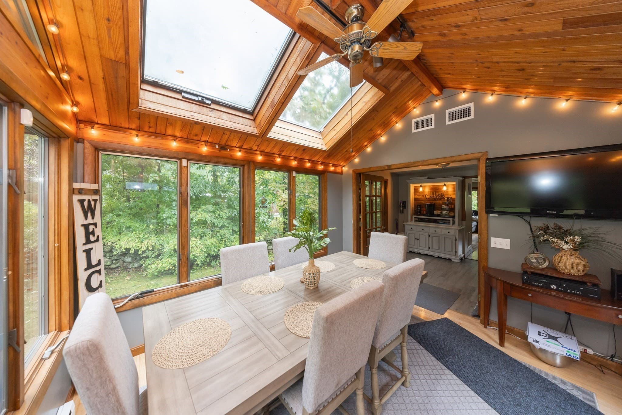 Single Family Residence at 14 Old Village Rd, Sturbridge MA 01566, Sturbridge, photo 11 of 40