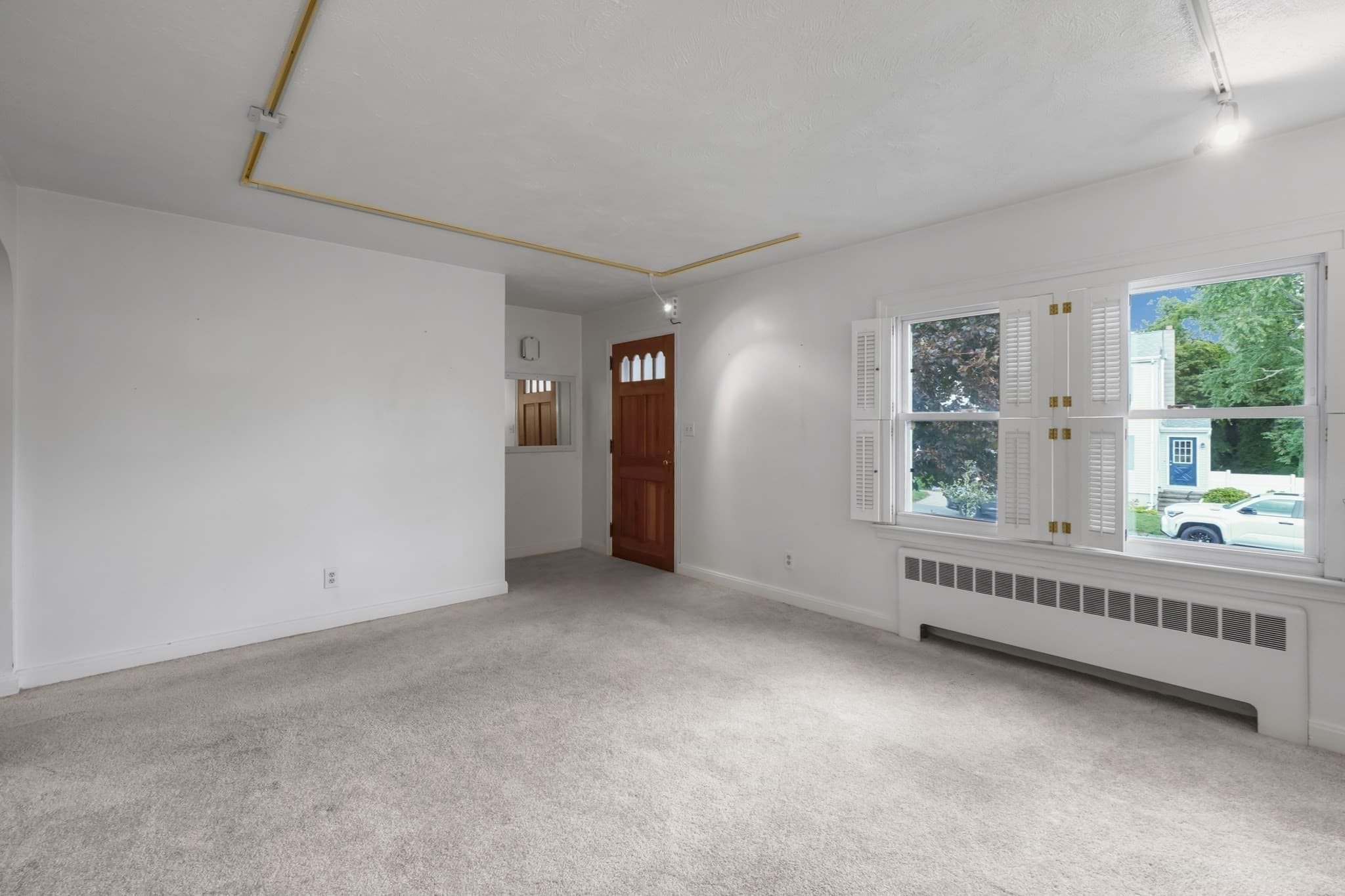 Single Family Residence at 99 Luther Ave, Somerset MA 02726, Somerset, photo 5 of 41