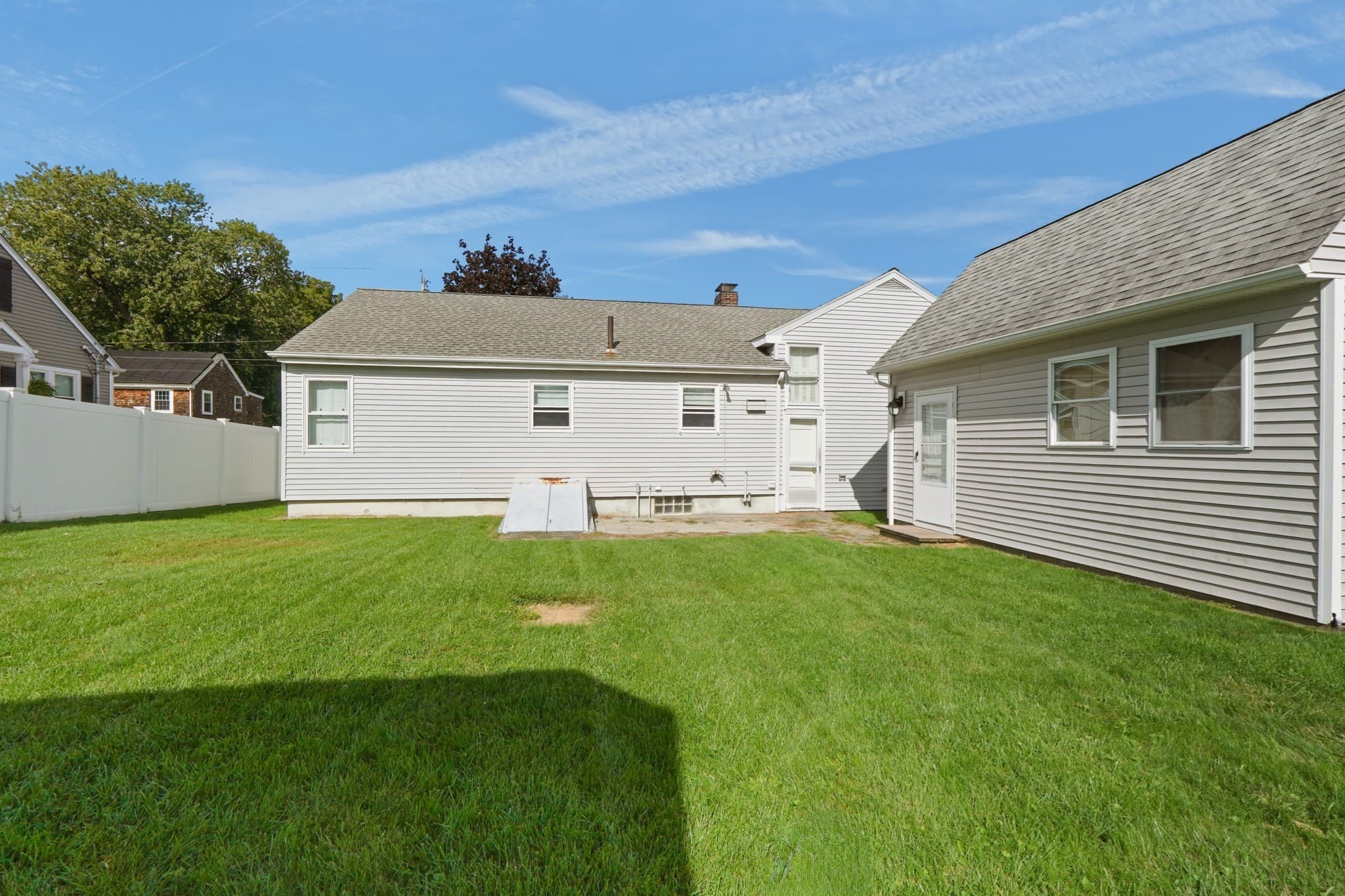 Single Family Residence at 99 Luther Ave, Somerset MA 02726, Somerset, photo 38 of 41