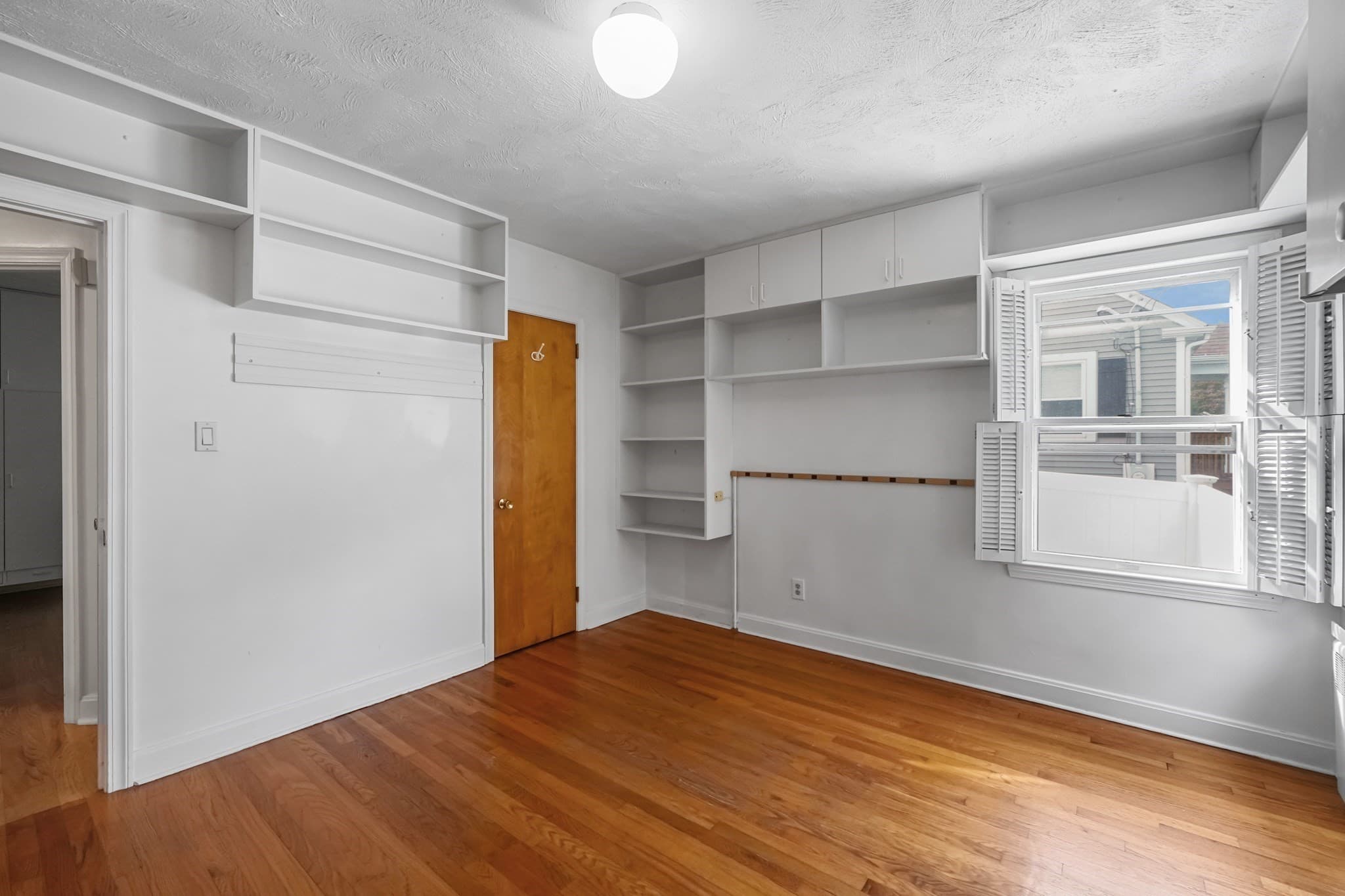 Single Family Residence at 99 Luther Ave, Somerset MA 02726, Somerset, photo 19 of 41