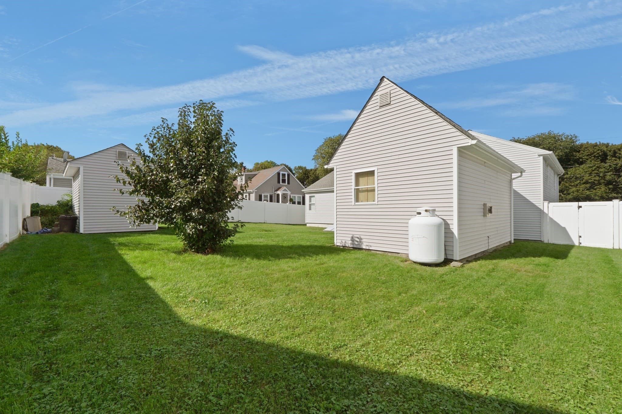 Single Family Residence at 99 Luther Ave, Somerset MA 02726, Somerset, photo 39 of 41