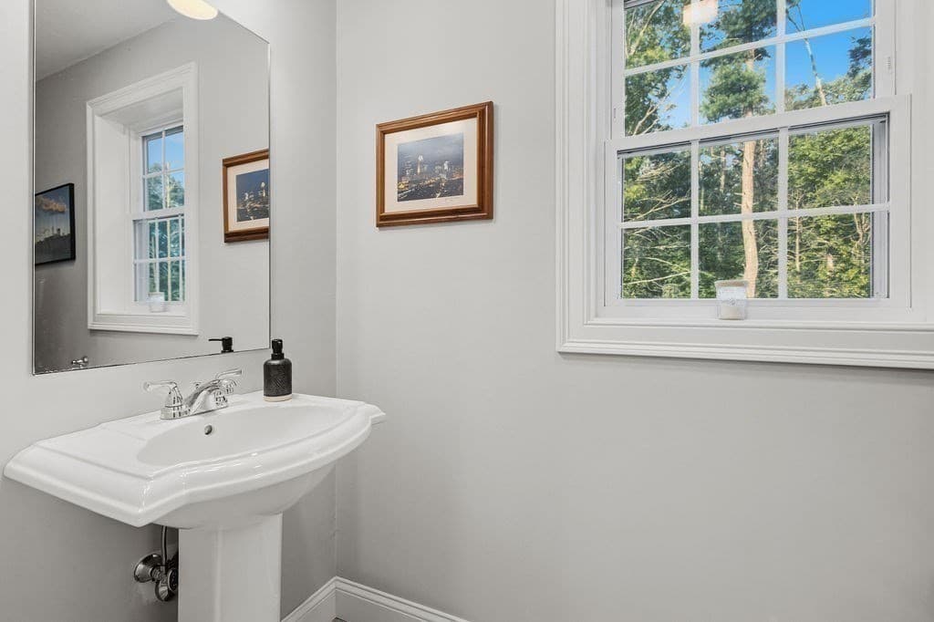 Single Family Residence at 1687 Phillips Rd, New Bedford MA 02745, New Bedford, photo 23 of 42