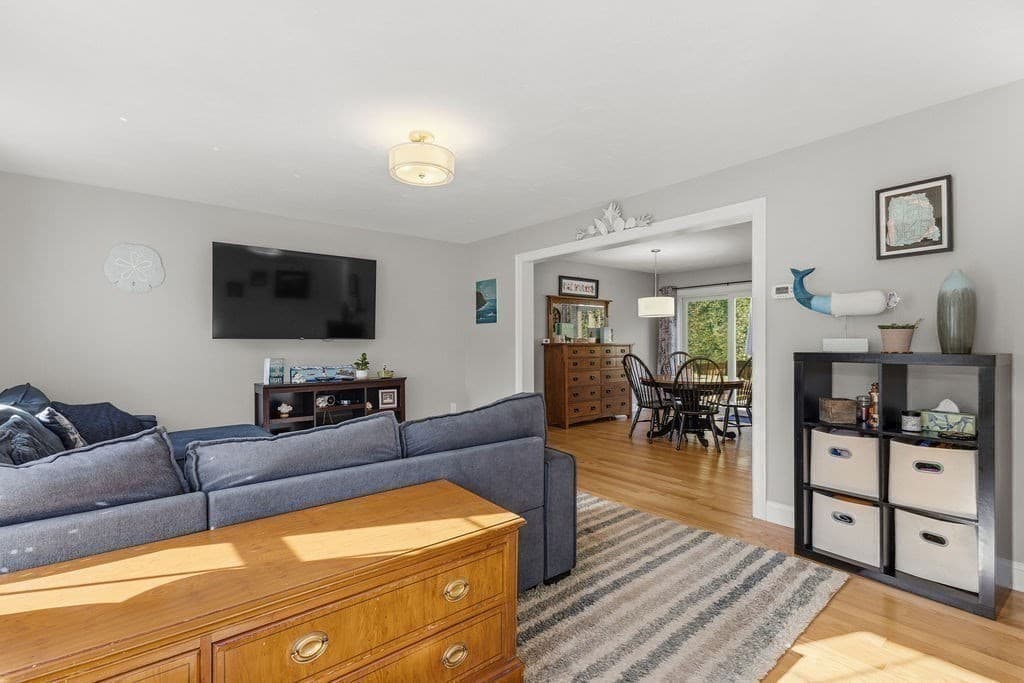 Single Family Residence at 1687 Phillips Rd, New Bedford MA 02745, New Bedford, photo 22 of 42
