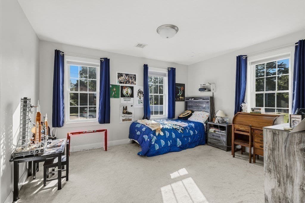 Single Family Residence at 1687 Phillips Rd, New Bedford MA 02745, New Bedford, photo 36 of 42