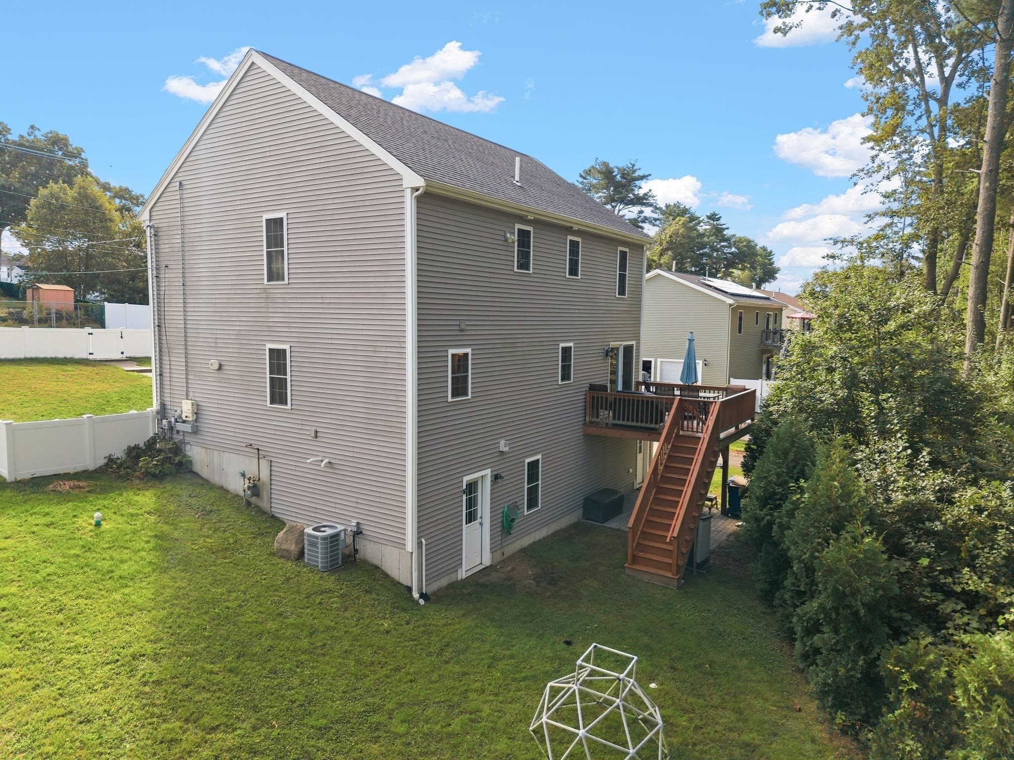 Single Family Residence at 1687 Phillips Rd, New Bedford MA 02745, New Bedford, photo 9 of 42