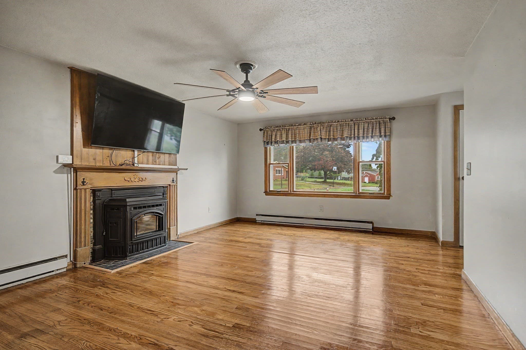 Single Family Residence at 69 Lynch Drive, Holyoke MA 01040, Holyoke, photo 7 of 26