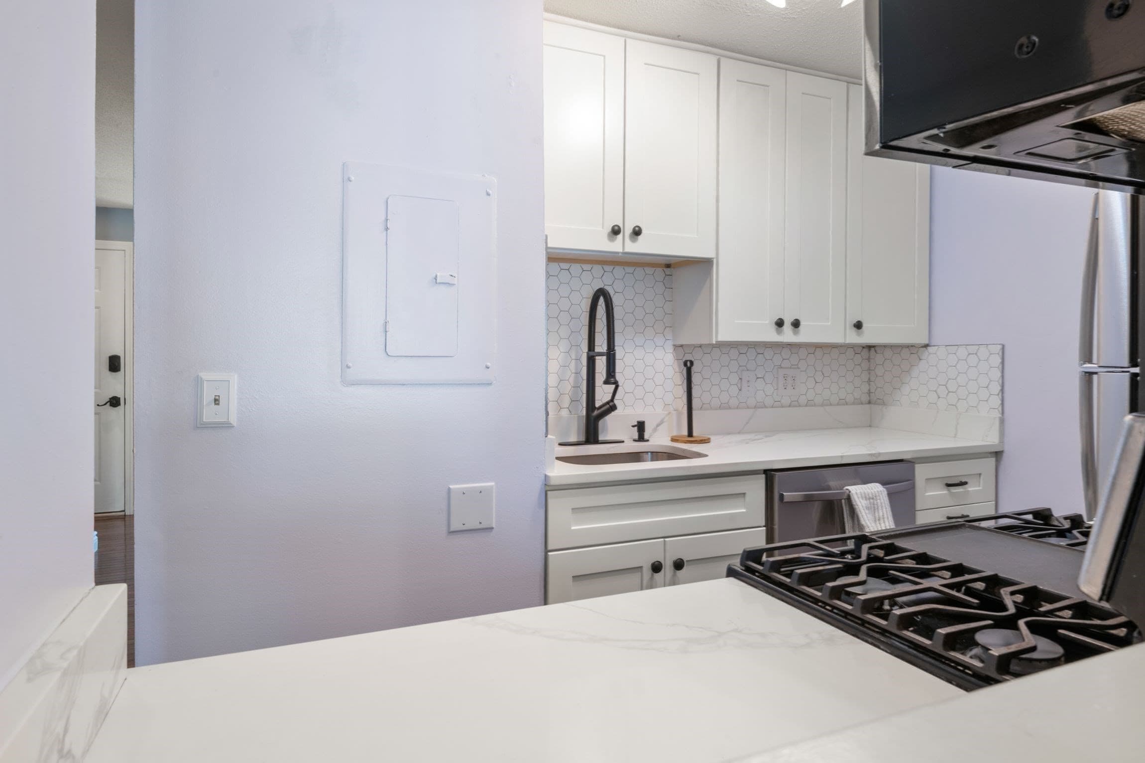 Condominium at 129 Lowell Street # 4, Peabody MA 01960, Peabody, photo 9 of 42