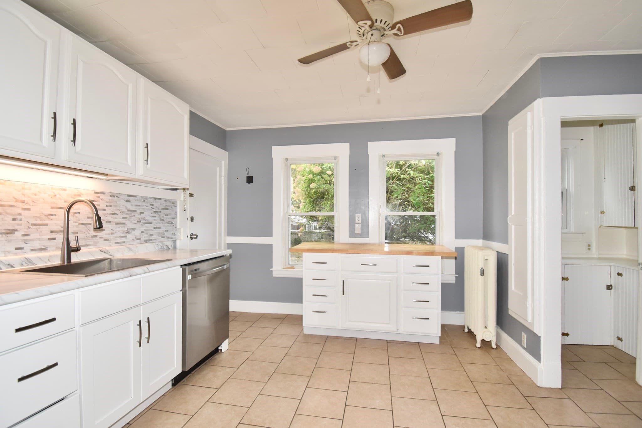Multi Family at 92-94 Manchester Ter, Springfield MA 01108, Springfield, photo 3 of 31