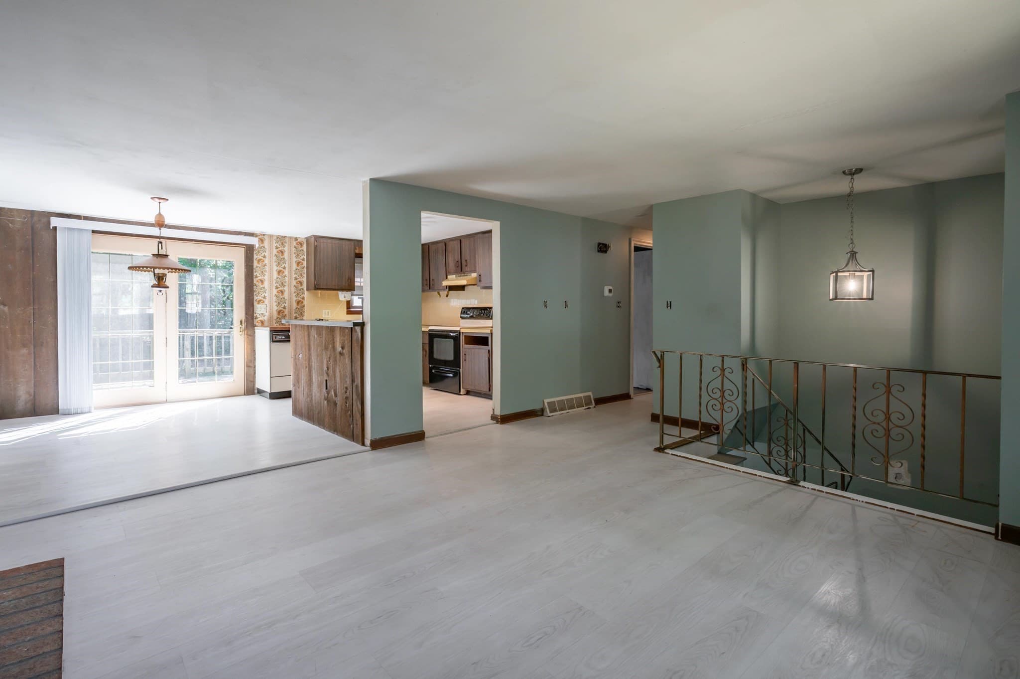 Single Family Residence at 244 Hedges Pond Road, Plymouth MA 02360, Plymouth, photo 7 of 41