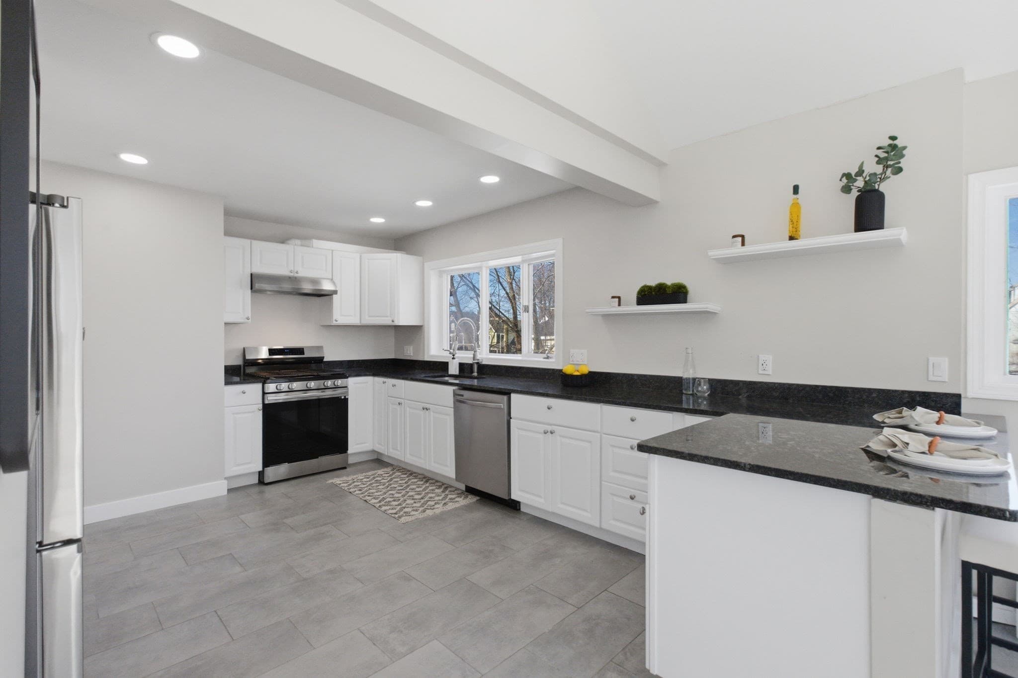 15 S Fairview St # 3, Boston MA 02131