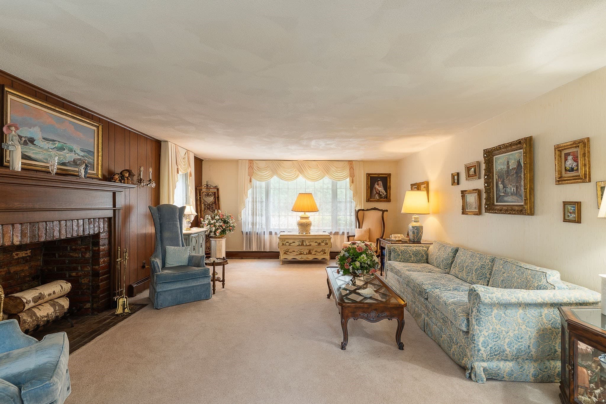 Single Family Residence at 14 Huntingdon Rd, Lynnfield MA 01940, Lynnfield, photo 6 of 30