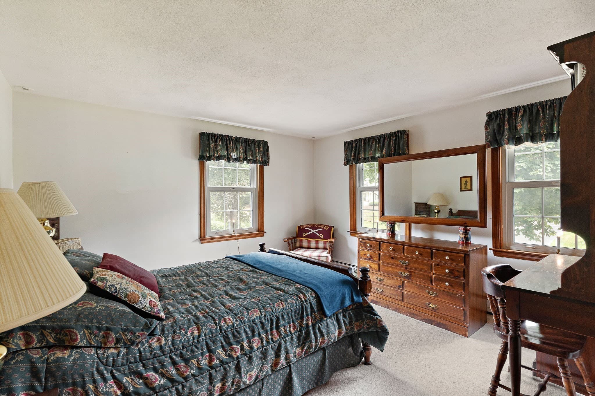 Single Family Residence at 14 Huntingdon Rd, Lynnfield MA 01940, Lynnfield, photo 16 of 30