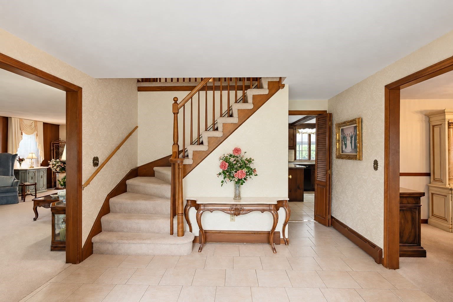 Single Family Residence at 14 Huntingdon Rd, Lynnfield MA 01940, Lynnfield, photo 3 of 30