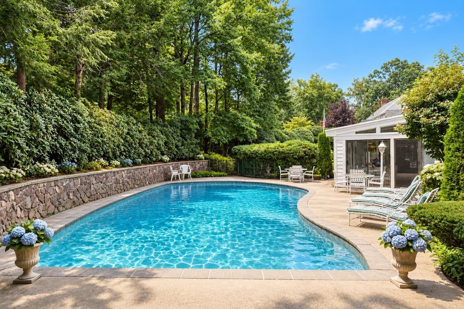 Single Family Residence at 14 Huntingdon Rd, Lynnfield MA 01940, Lynnfield, photo 28 of 30