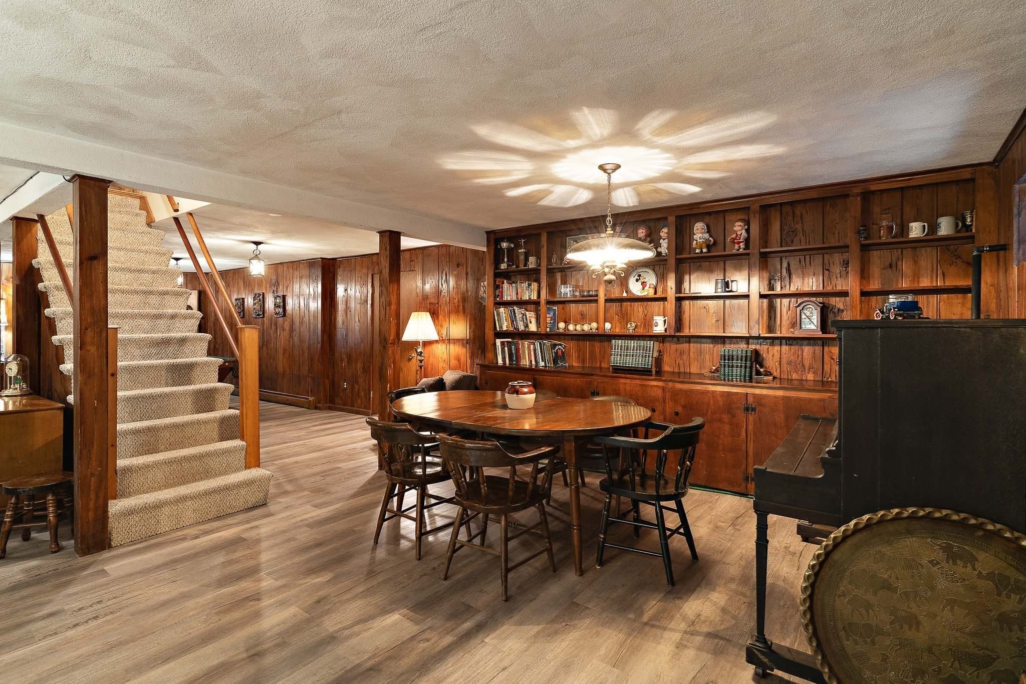 Single Family Residence at 14 Huntingdon Rd, Lynnfield MA 01940, Lynnfield, photo 20 of 30