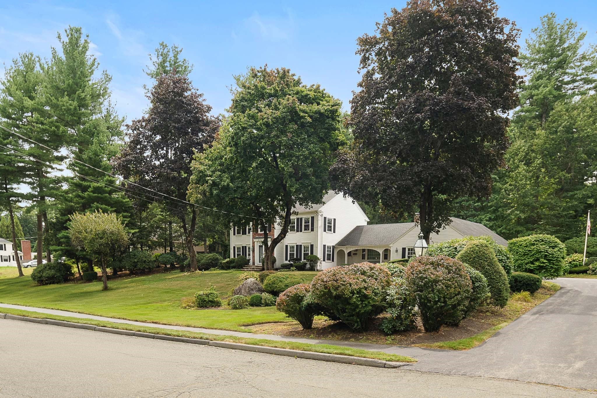 Single Family Residence at 14 Huntingdon Rd, Lynnfield MA 01940, Lynnfield, photo 30 of 30
