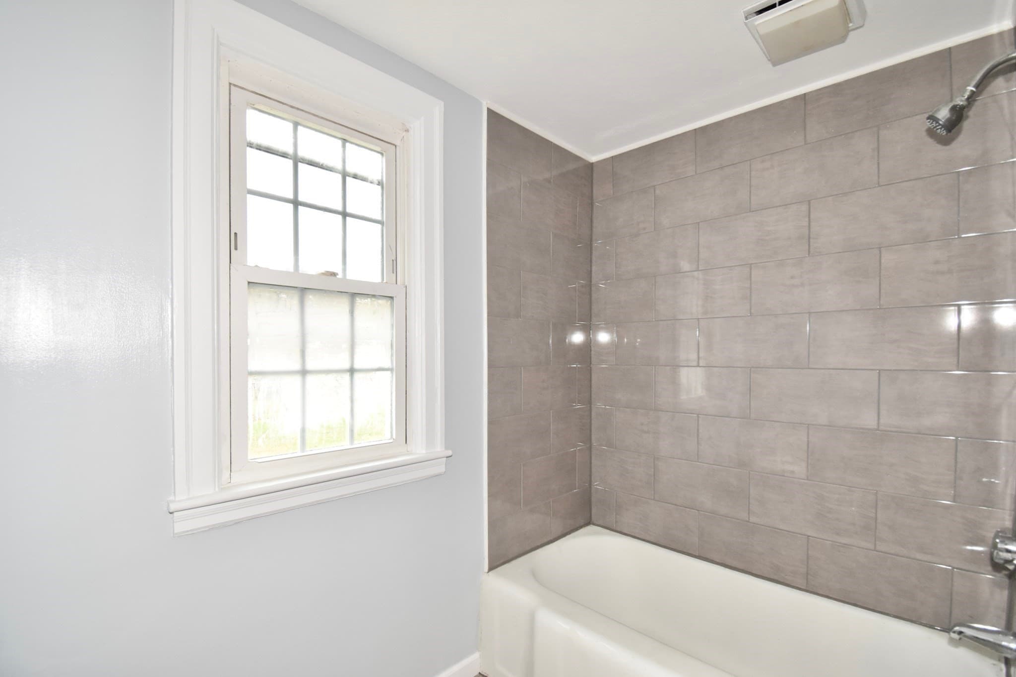 Single Family Residence at 67 Temby St, Springfield MA 01119, Springfield, photo 7 of 28
