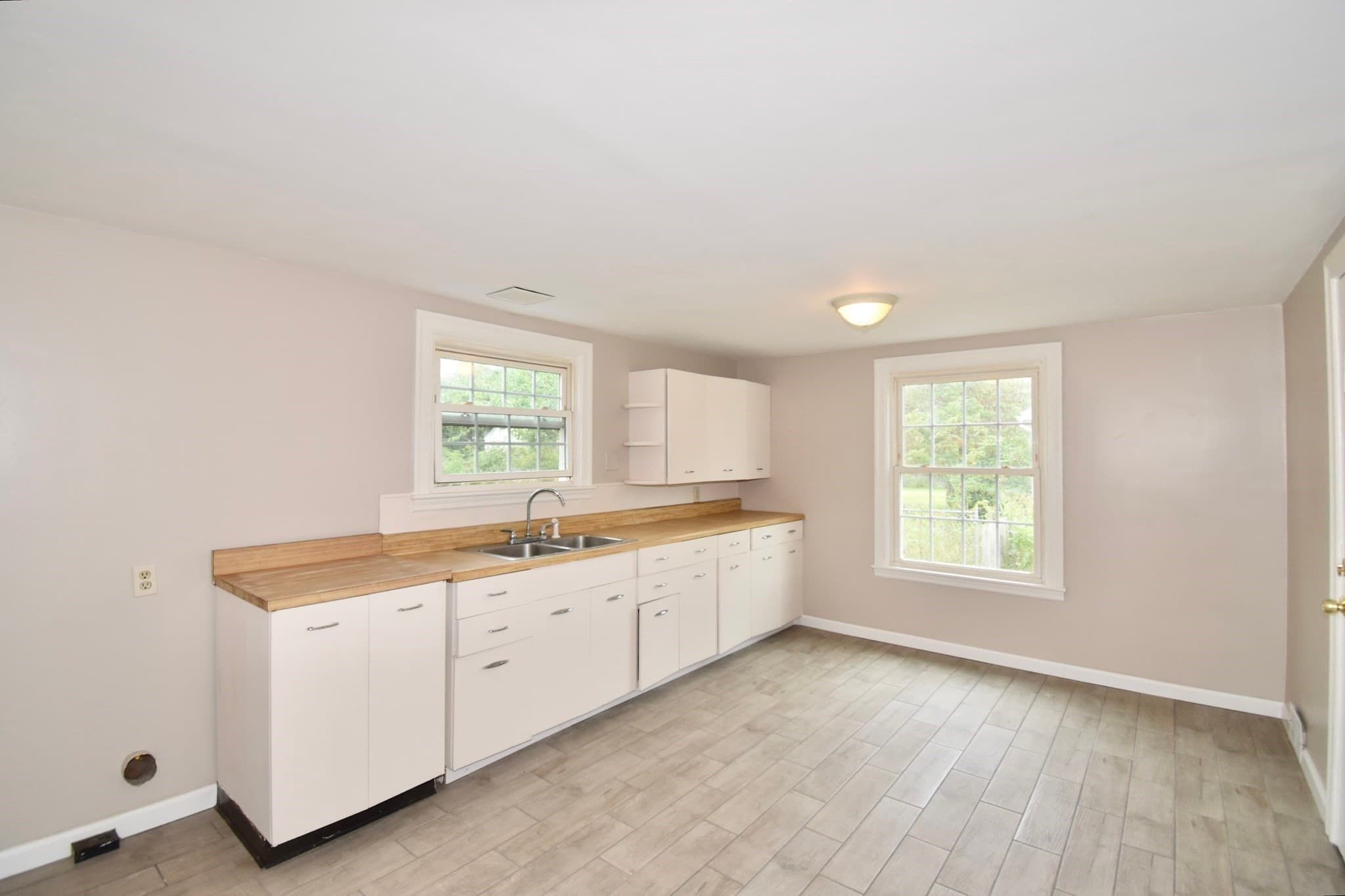 Single Family Residence at 67 Temby St, Springfield MA 01119, Springfield, photo 20 of 28