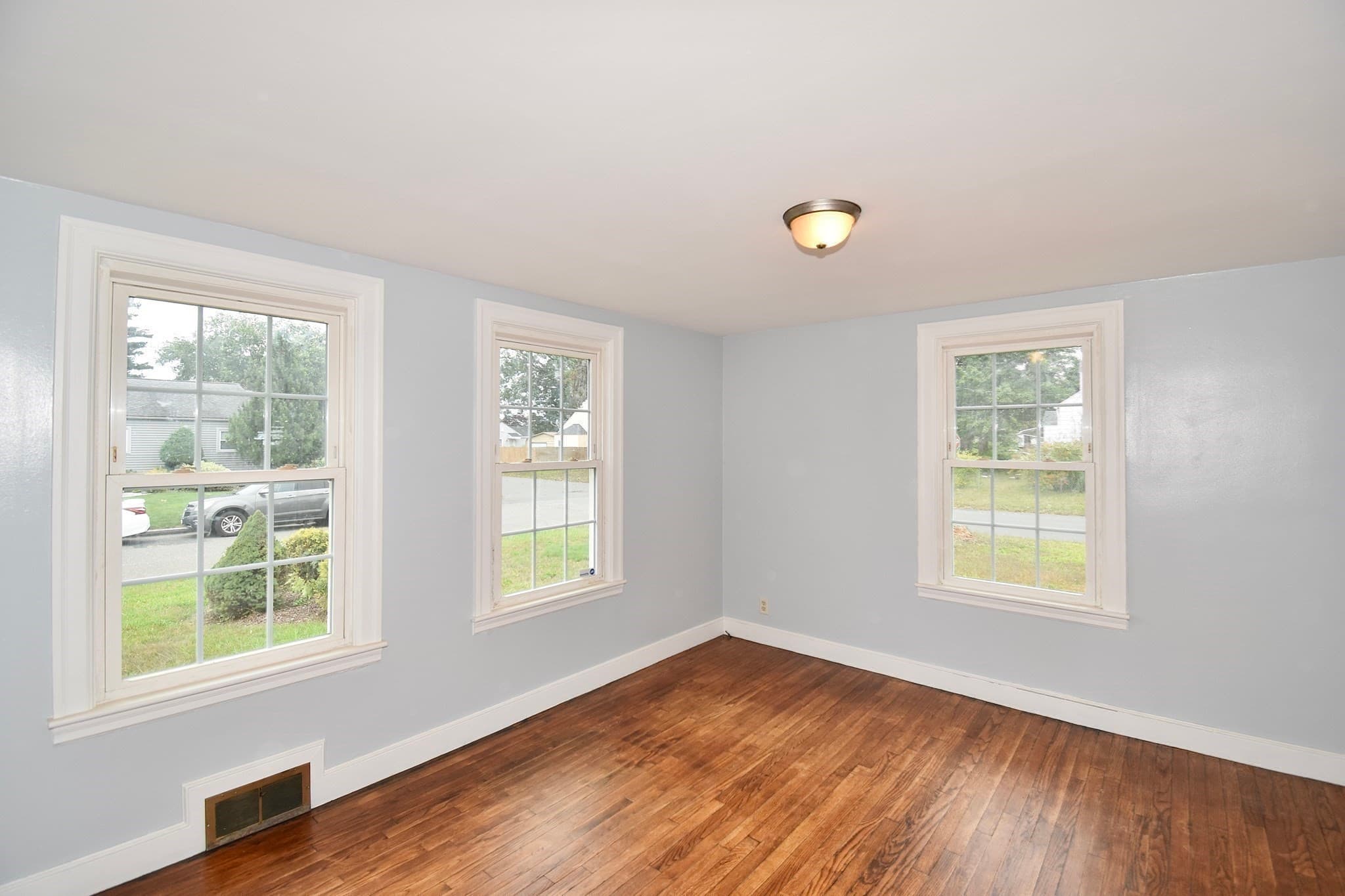 Single Family Residence at 67 Temby St, Springfield MA 01119, Springfield, photo 14 of 28