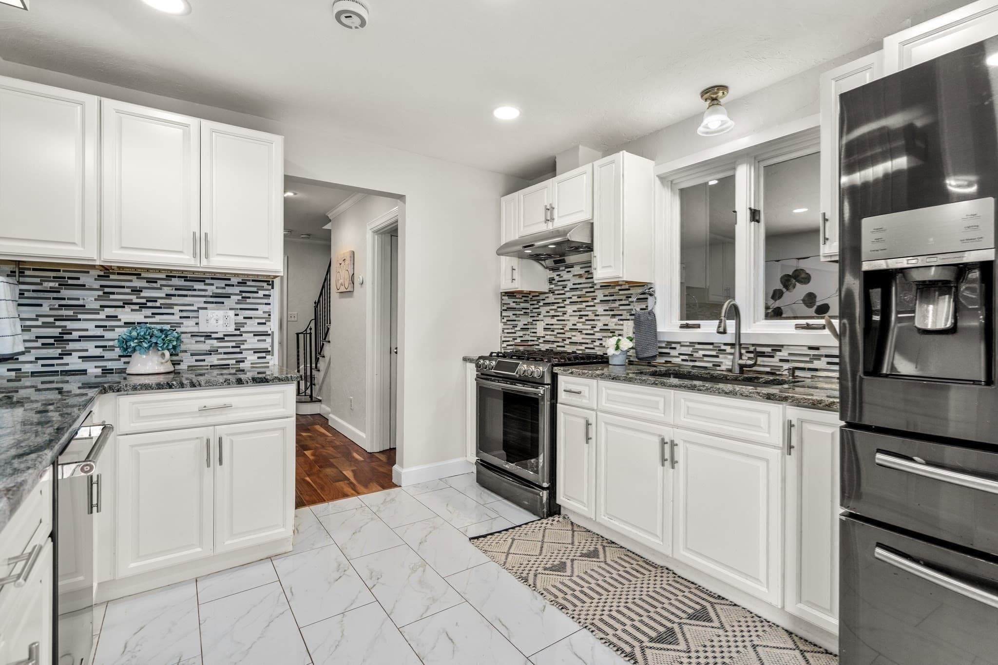 Single Family Residence at 30 St James Rd, Shrewsbury MA 01545, Shrewsbury, photo 6 of 42