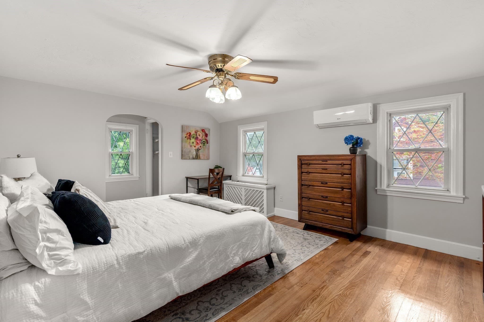 Single Family Residence at 30 St James Rd, Shrewsbury MA 01545, Shrewsbury, photo 12 of 42