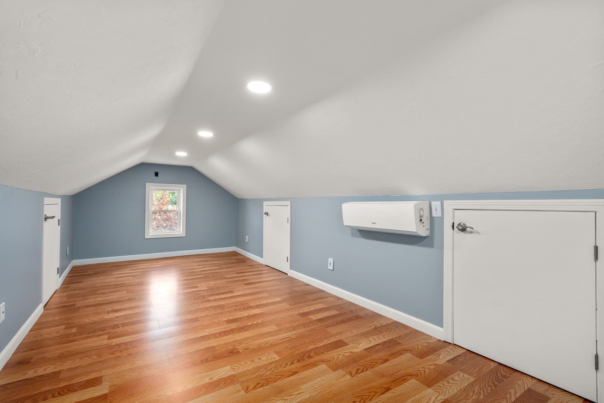 Single Family Residence at 30 St James Rd, Shrewsbury MA 01545, Shrewsbury, photo 34 of 42