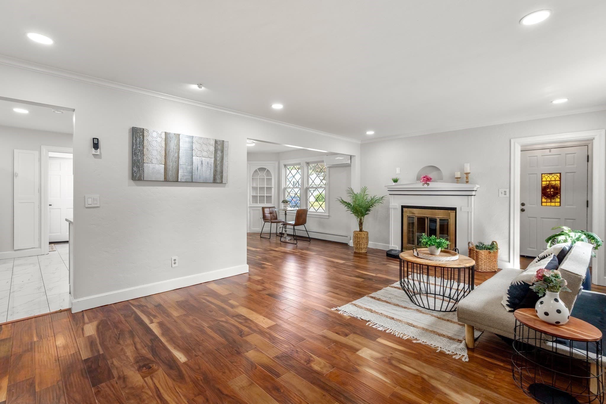 Single Family Residence at 30 St James Rd, Shrewsbury MA 01545, Shrewsbury, photo 10 of 42