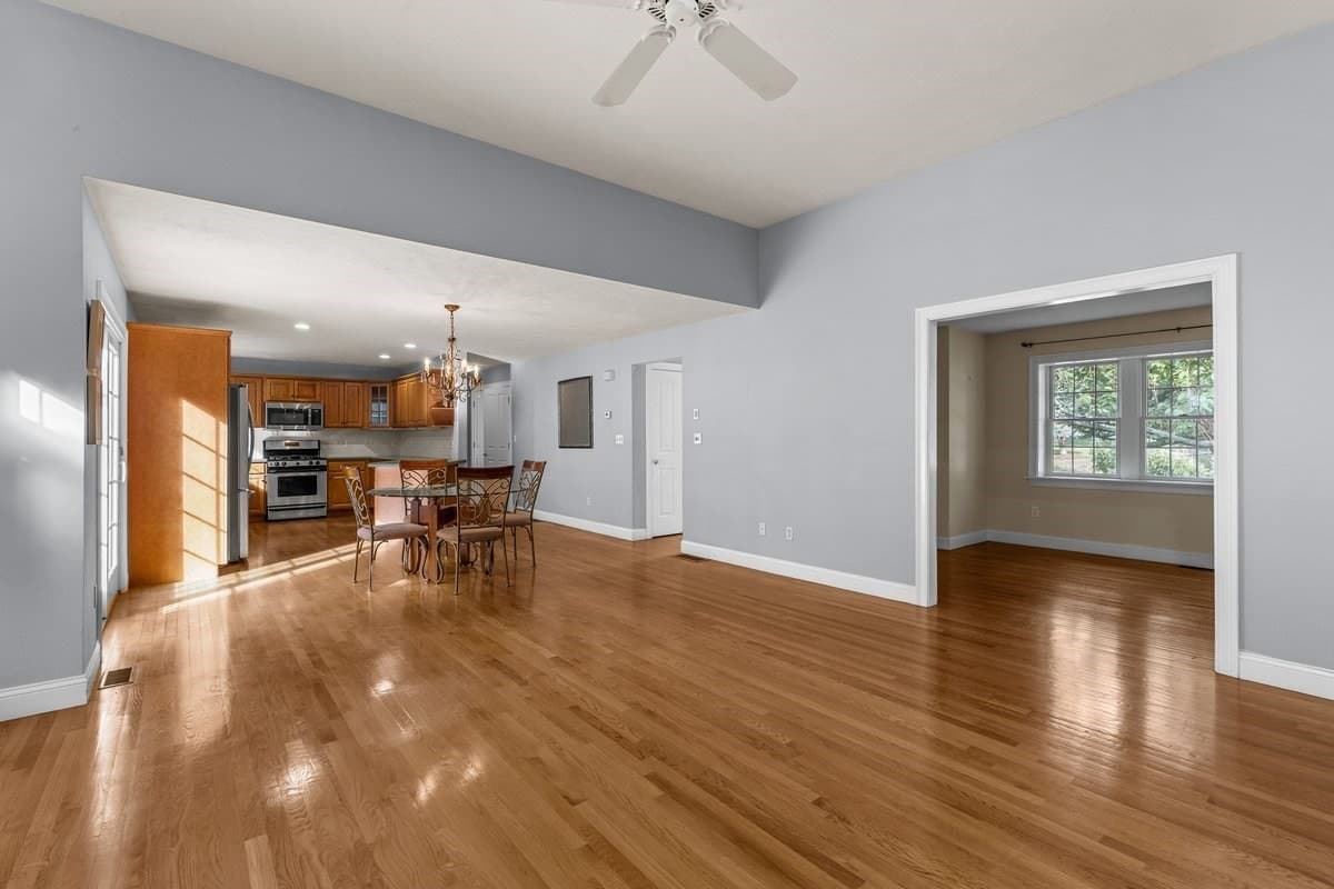 Condominium at 4 Doctors Hill # 4, Scituate MA 02066, Scituate, photo 10 of 30