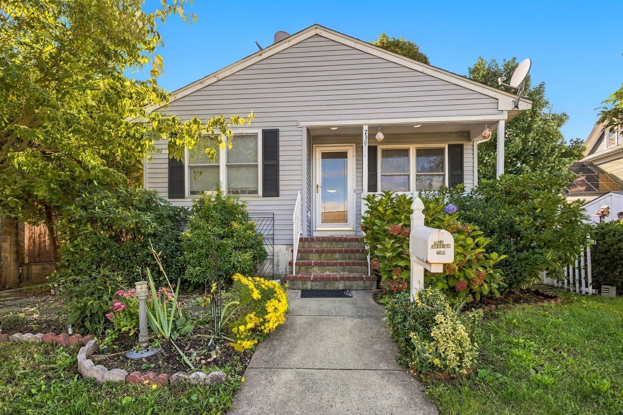 739 County St, New Bedford MA 02740