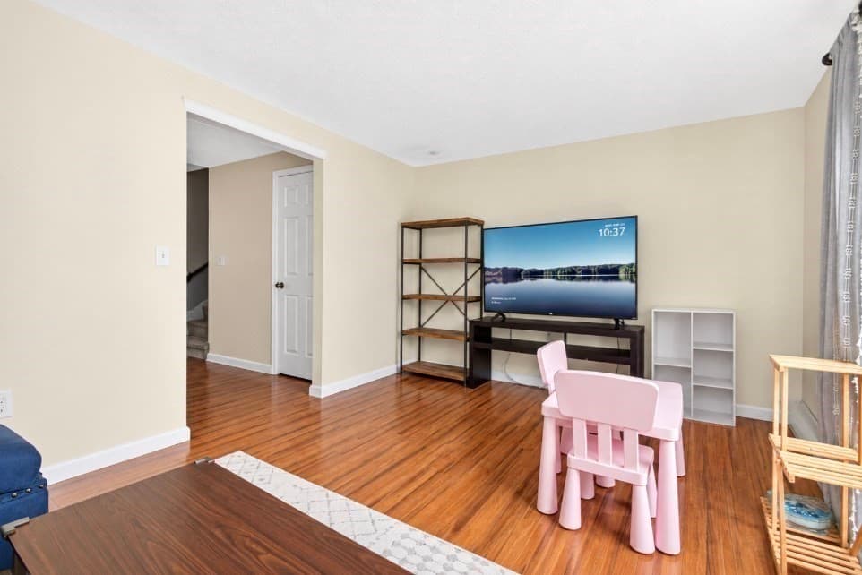 Condominium at 53 Olde Colonial Dr # 6, Gardner MA 01440, Gardner, photo 8 of 25