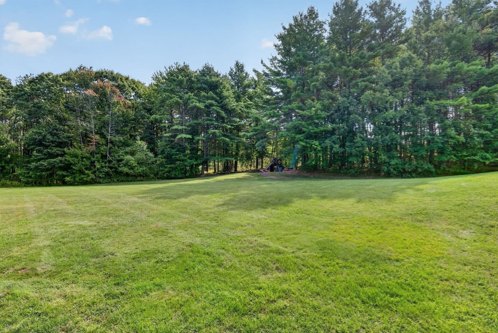 Condominium at 53 Olde Colonial Dr # 6, Gardner MA 01440, Gardner, photo 21 of 25
