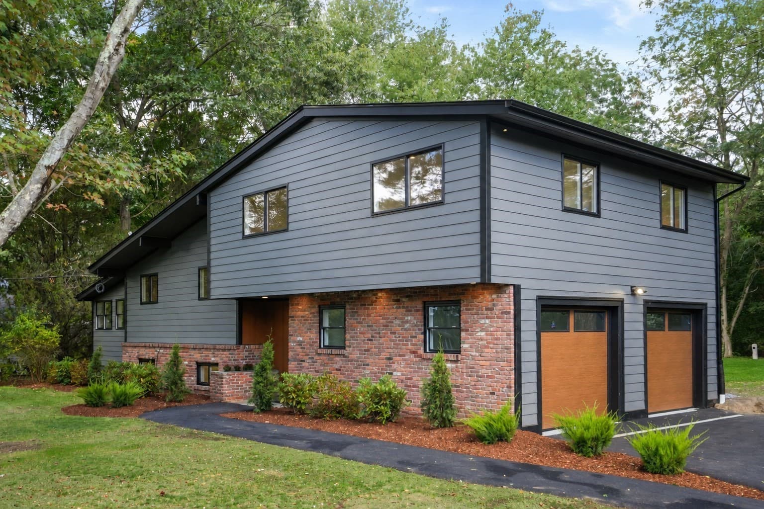 225 W Plain St, Wayland MA 01778