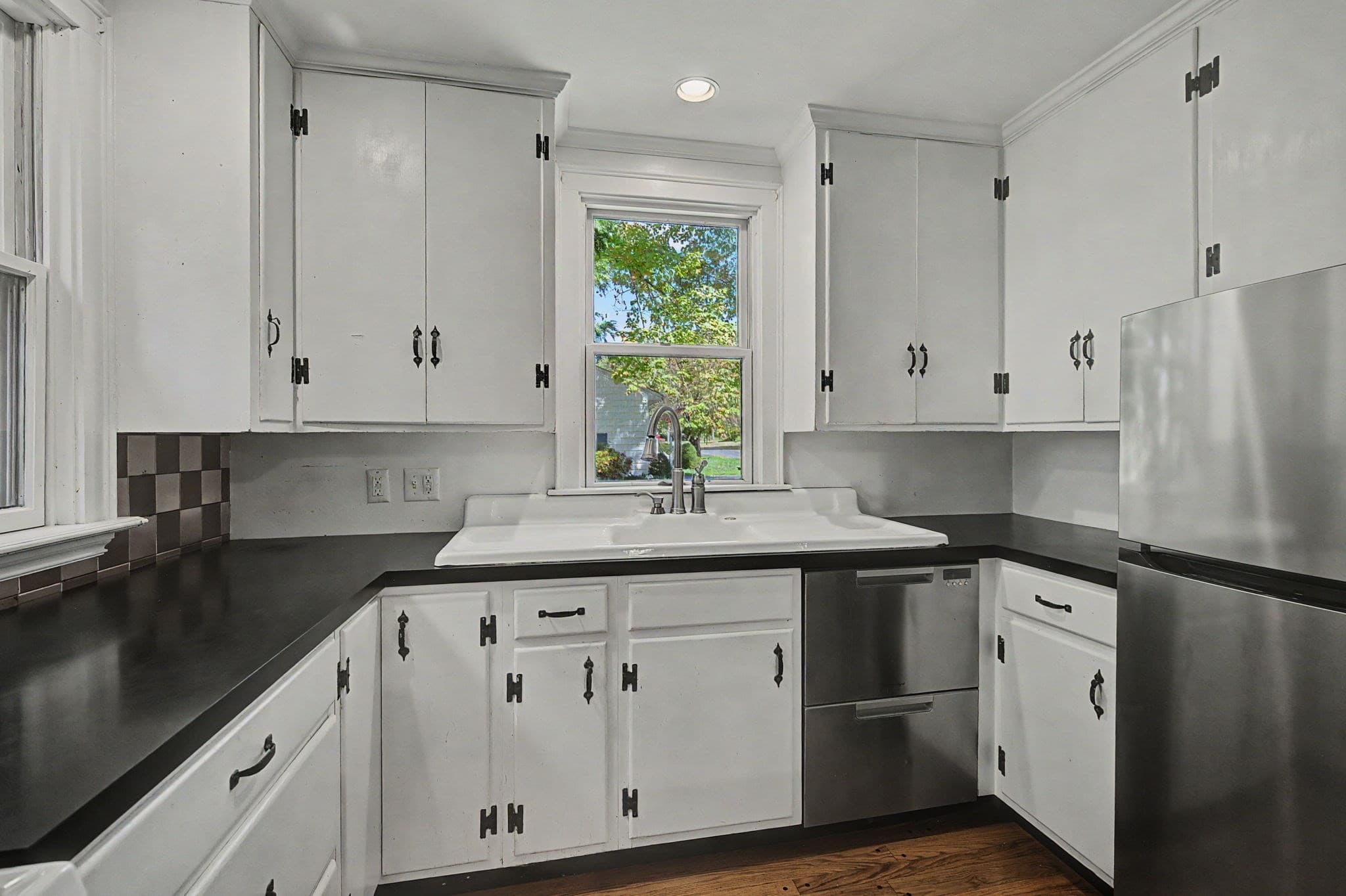 Single Family Residence at 73 N Silver Lane, Sunderland MA 01375, Sunderland, photo 14 of 41