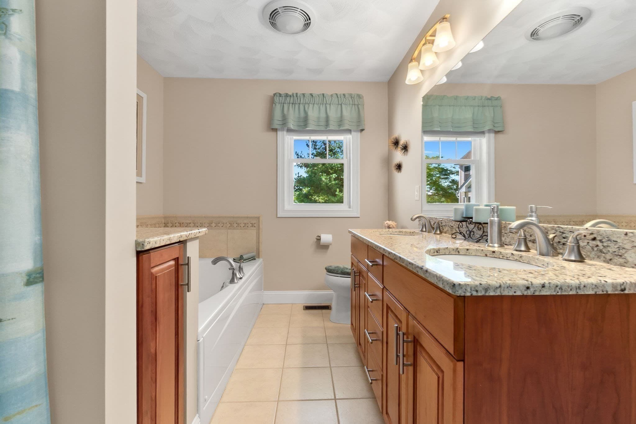 Condominium at 35 Peaslee Circle # 35, Middleton MA 01949, Middleton, photo 17 of 36