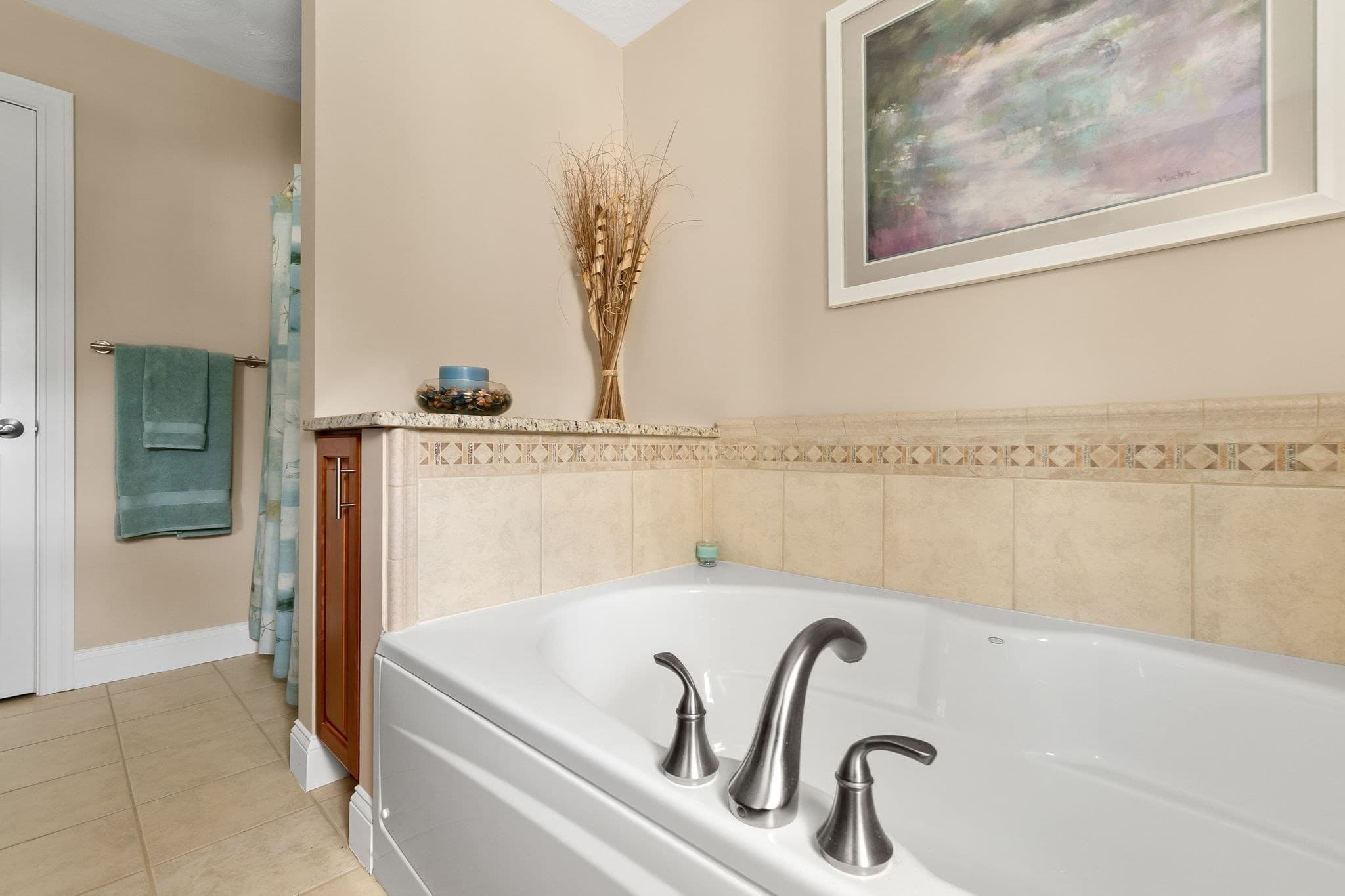 Condominium at 35 Peaslee Circle # 35, Middleton MA 01949, Middleton, photo 18 of 36
