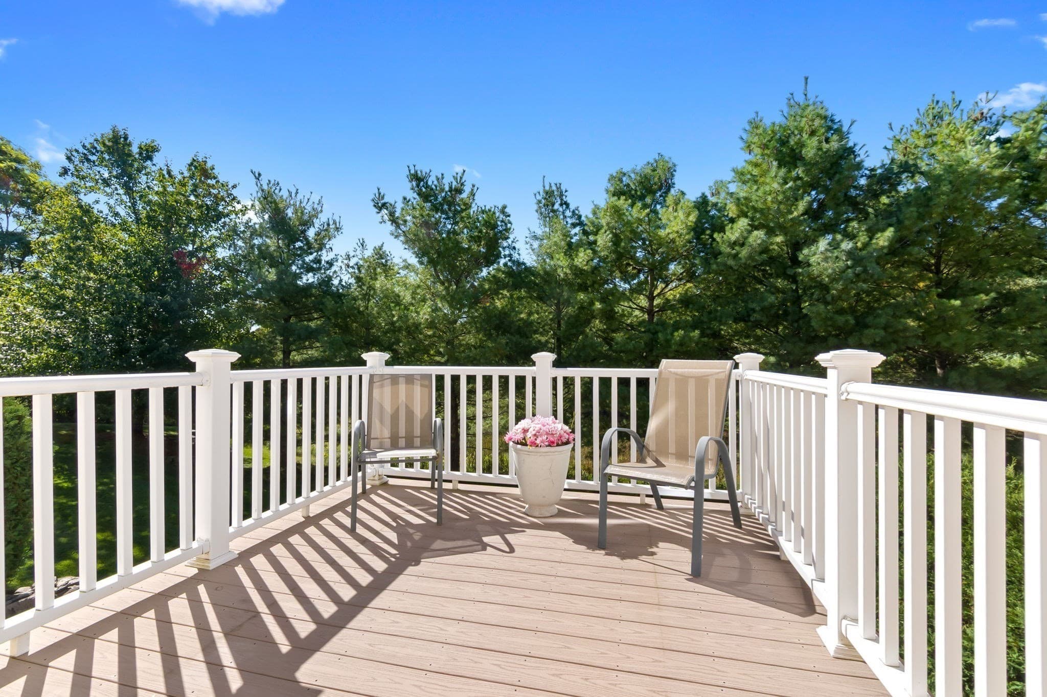 Condominium at 35 Peaslee Circle # 35, Middleton MA 01949, Middleton, photo 4 of 36