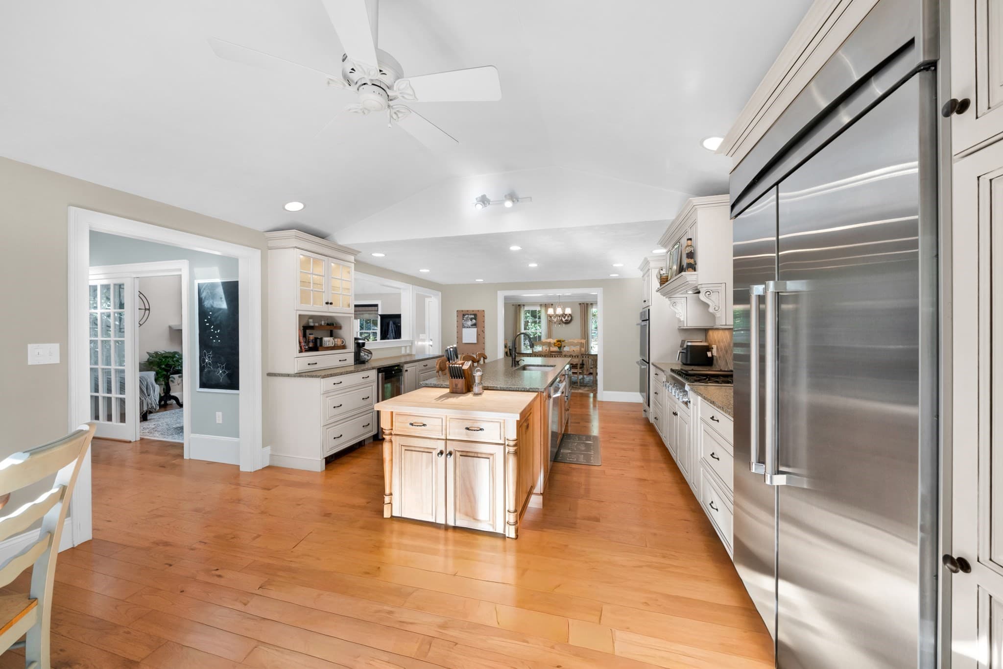 Single Family Residence at 55 Turtle Lane, North Andover MA 01845, North Andover, photo 4 of 42