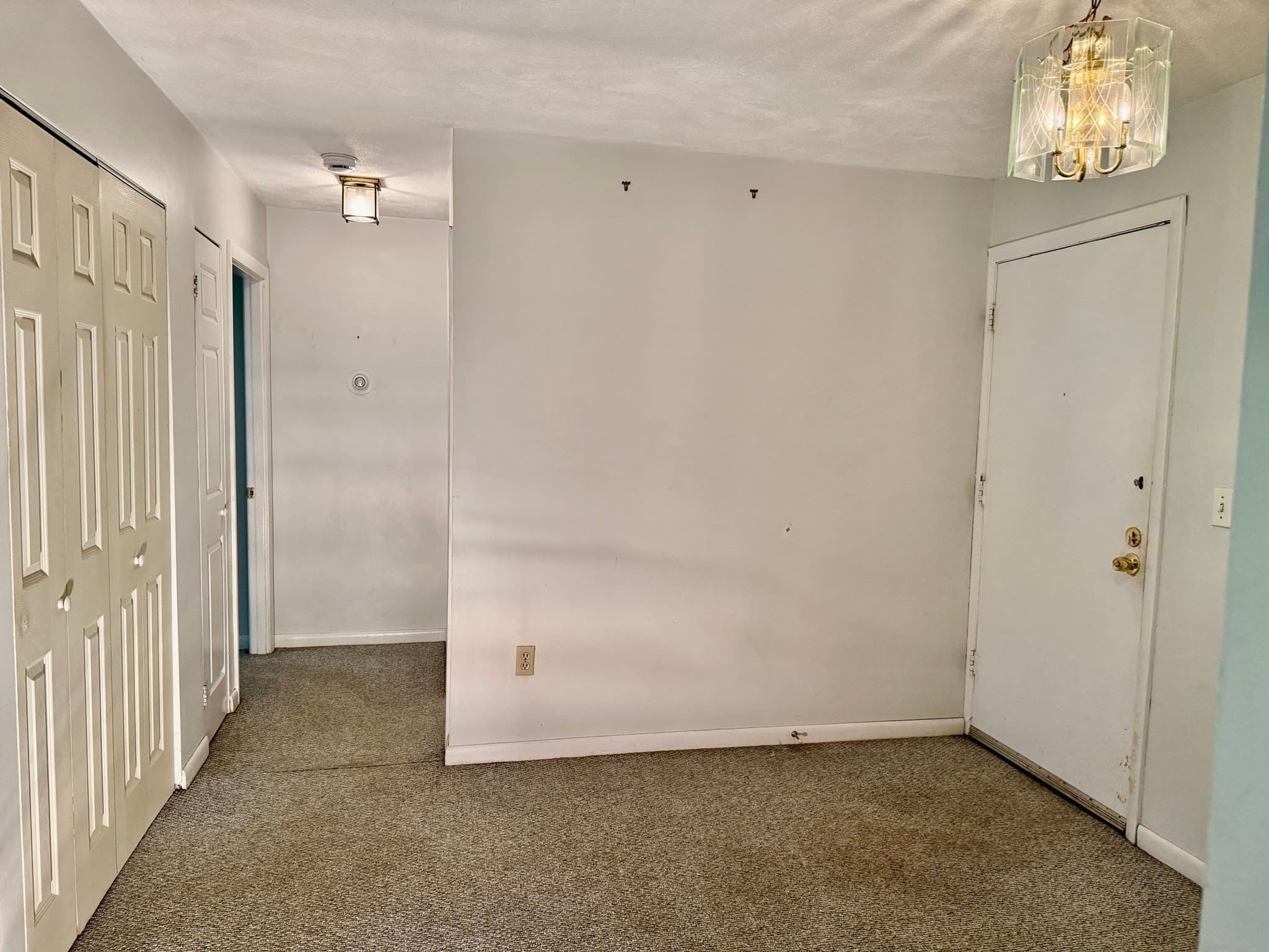 Condominium at 100 Governors Drive # 2, Winthrop MA 02152, Winthrop, photo 9 of 15