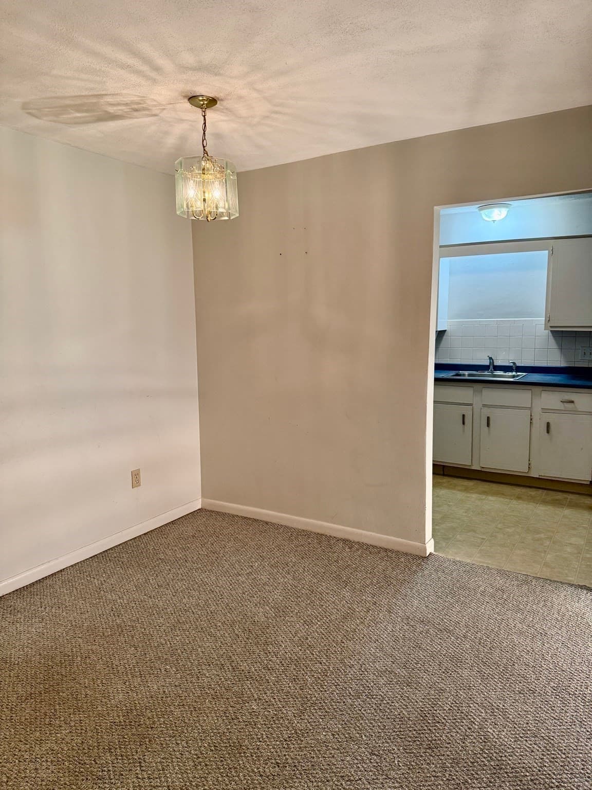 Condominium at 100 Governors Drive # 2, Winthrop MA 02152, Winthrop, photo 4 of 15