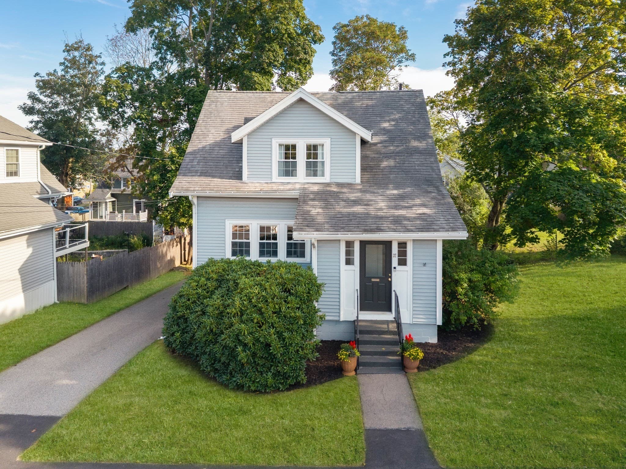 Single Family Residence at 37 Arborway Dr, Braintree MA 02184, Braintree, photo 2 of 39