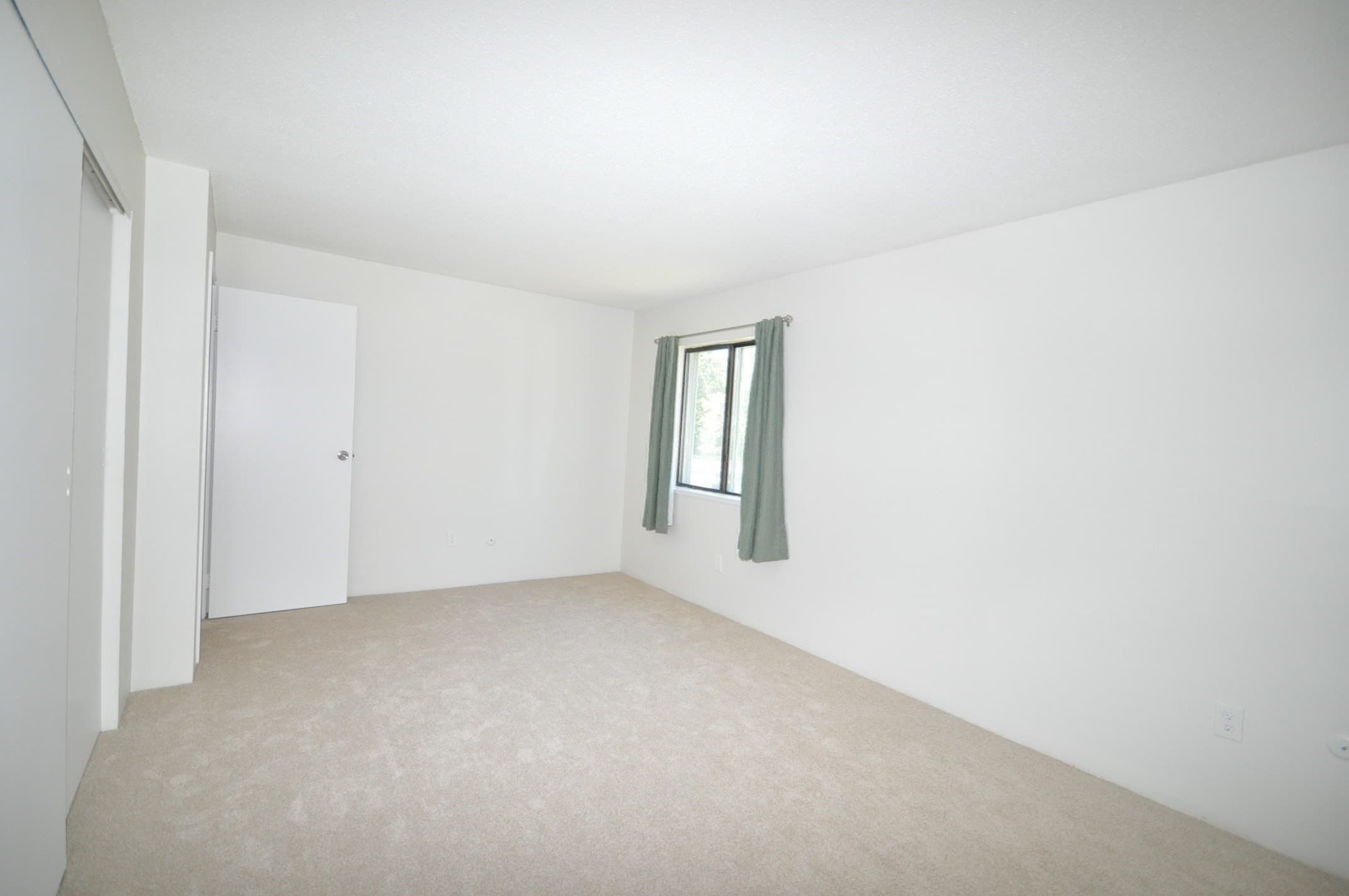 Condominium at 49 Village Brook Lane # 6, Natick MA 01760, Natick, photo 17 of 32