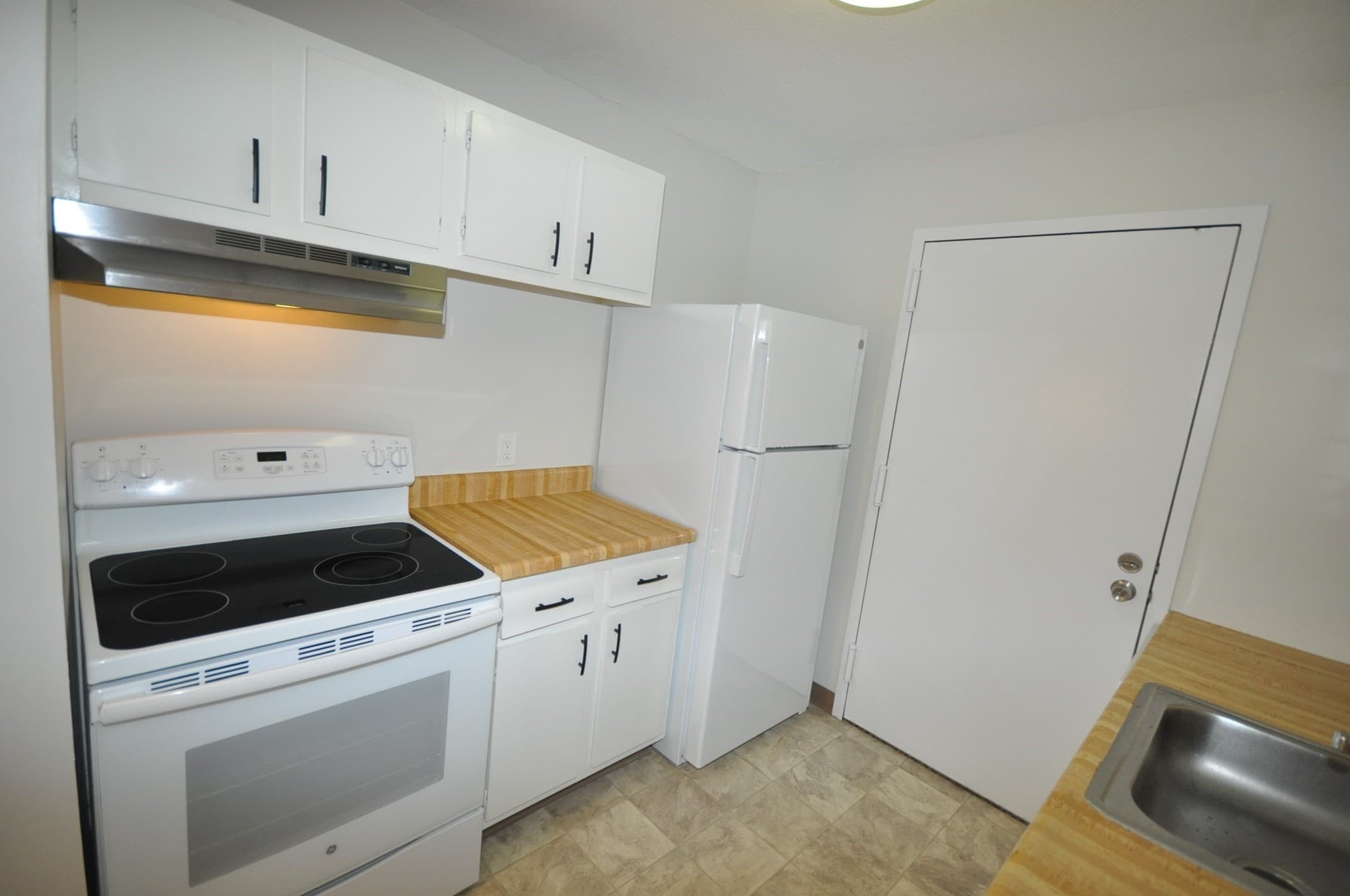 Condominium at 49 Village Brook Lane # 6, Natick MA 01760, Natick, photo 3 of 32